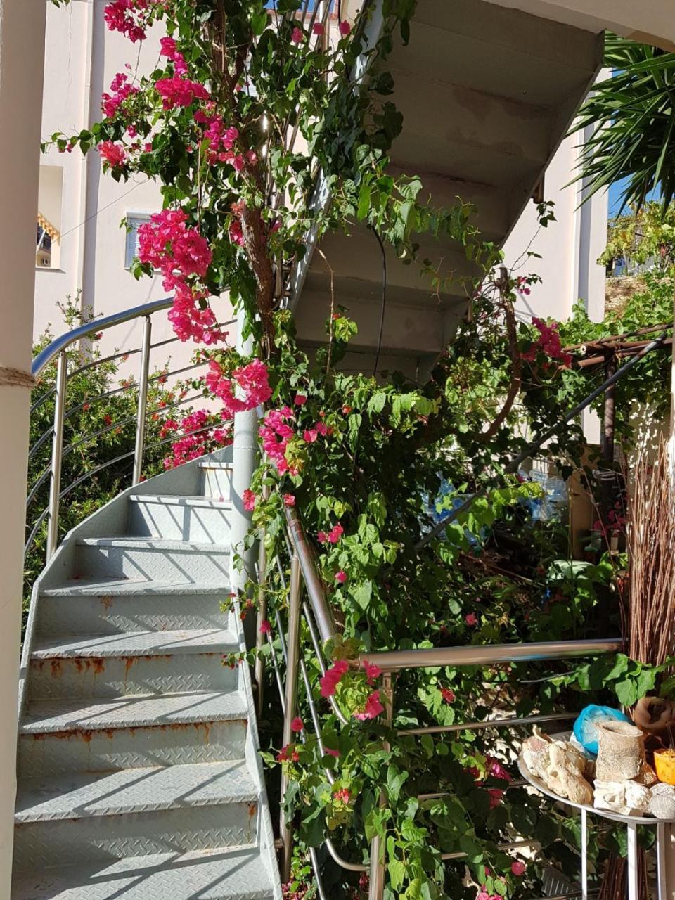 ★ Meniko'S House ★ Amazing Sea View Apartment Himare Exterior photo